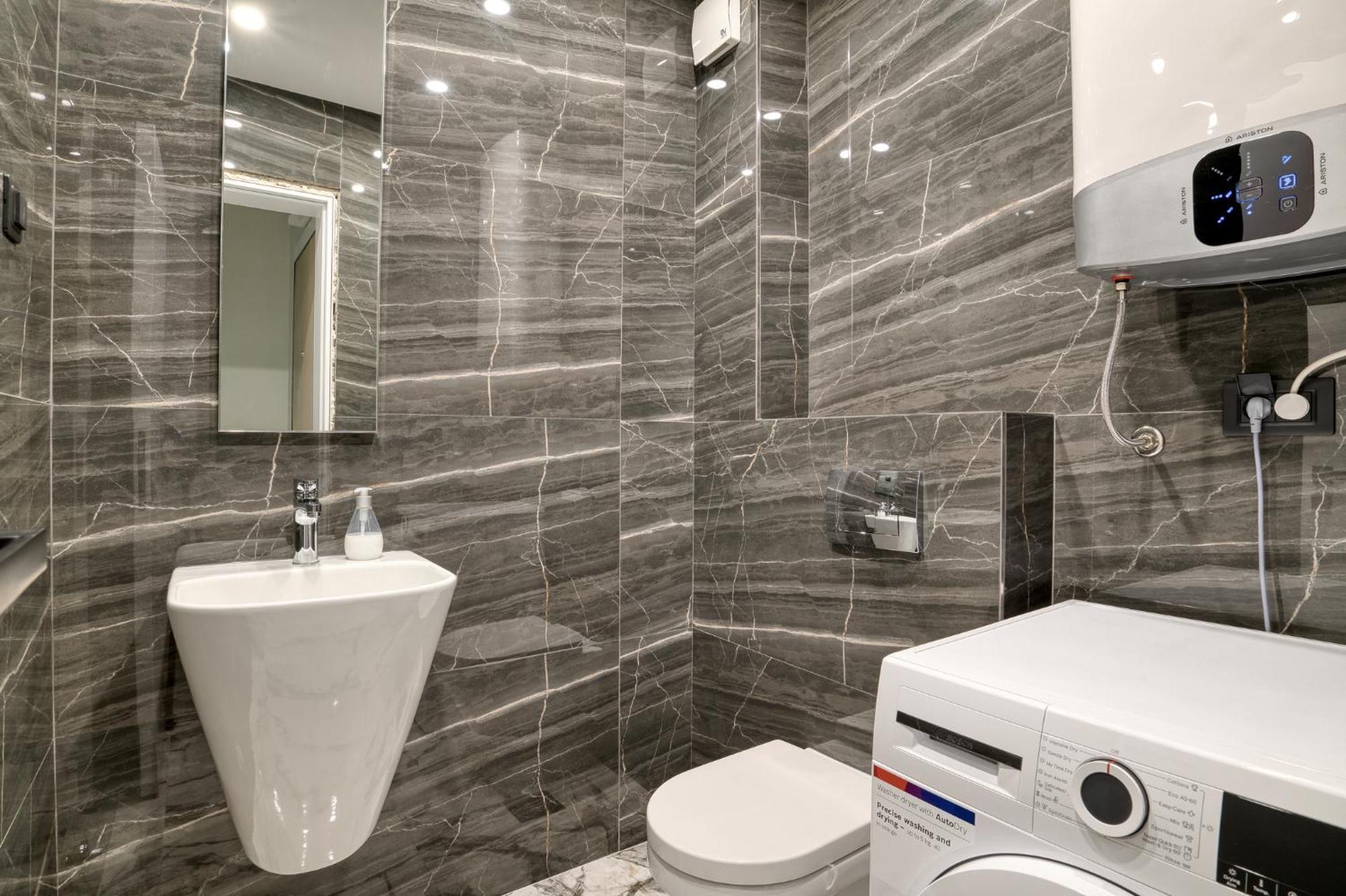 Ap Royal Oak - 2 Bedroom Apartment In Budva Exterior photo