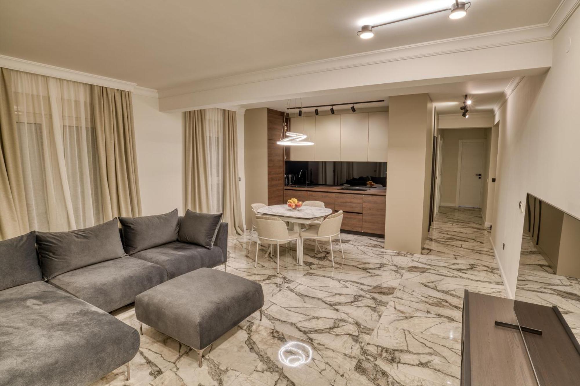Ap Royal Oak - 2 Bedroom Apartment In Budva Exterior photo