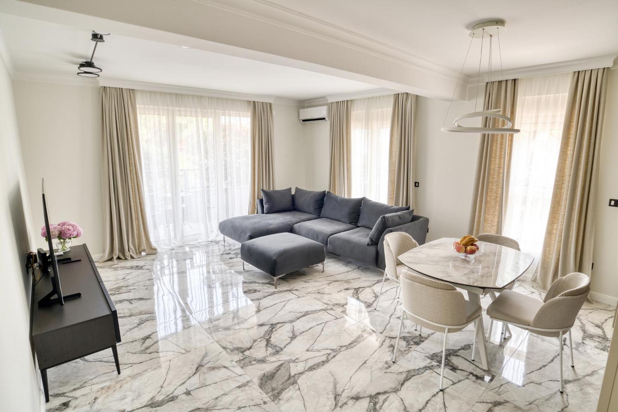 Ap Royal Oak - 2 Bedroom Apartment In Budva Exterior photo