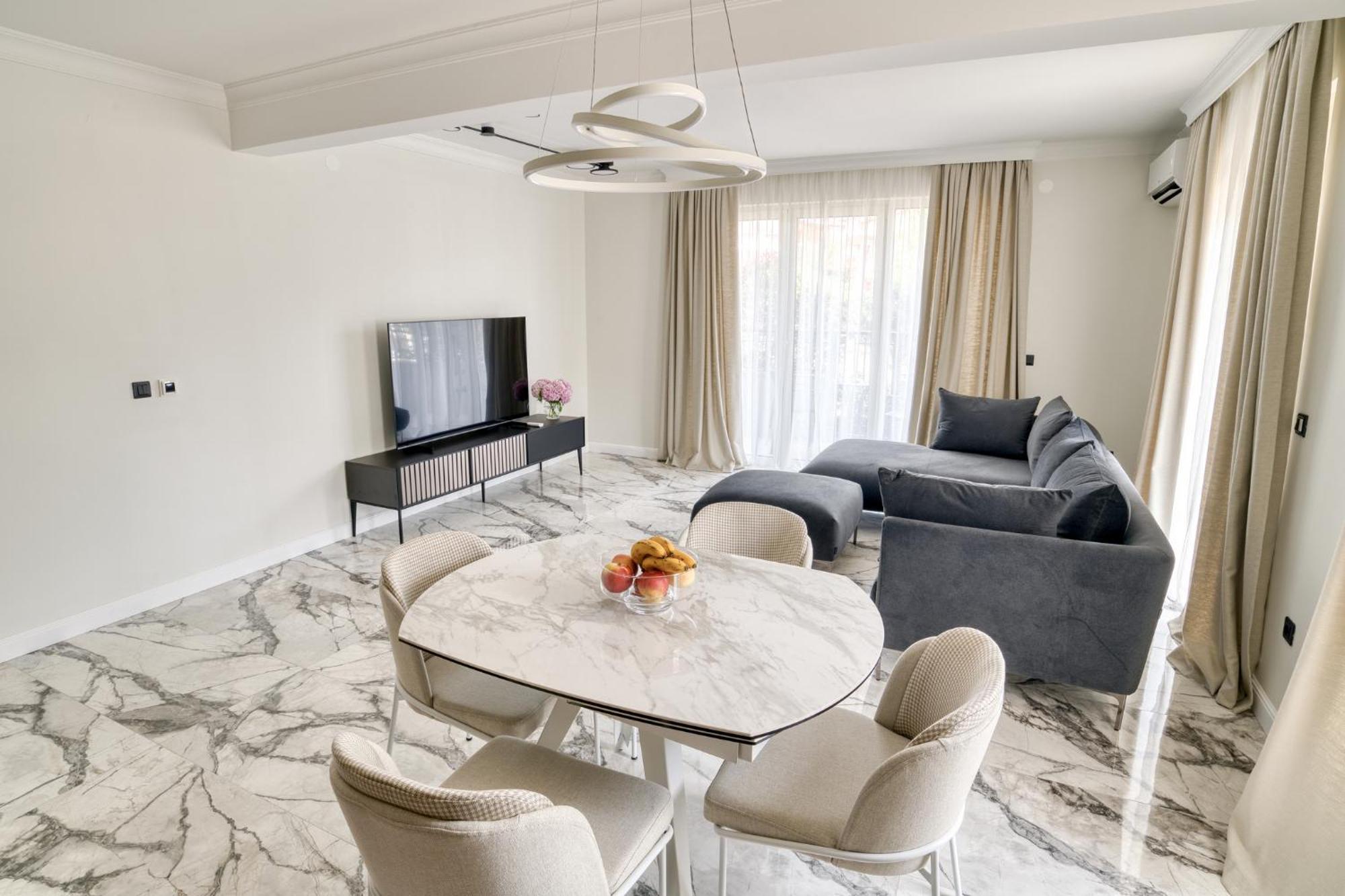 Ap Royal Oak - 2 Bedroom Apartment In Budva Exterior photo
